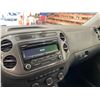 Image 54 : PARKSVILLE - 2013 VOLKSWAGEN TIGUAN SILVER  144820 KMS - D556586