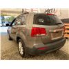 Image 20 : PARKSVILLE - 2011 KIA SORENTO GREY 332537 KMS - B045732