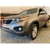 Image 2 : PARKSVILLE - 2011 KIA SORENTO GREY 332537 KMS - B045732