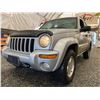 Image 2 : PARKSVILLE - 2002 JEEP LIBERTY SILVER 233807 KMS - D195112