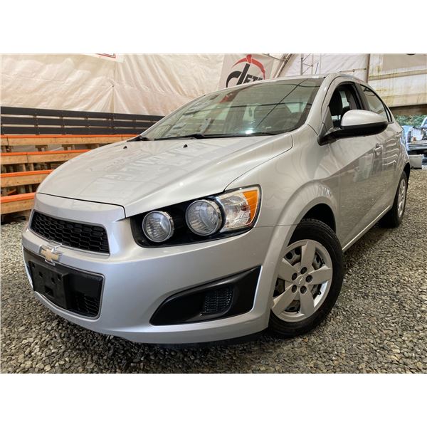 PARKSVILLE - 2015 CHEVROLET SONIC SILVER 214789 KMS - B169608