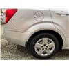 Image 27 : PARKSVILLE - 2015 CHEVROLET SONIC SILVER 214789 KMS - B169608