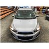 Image 7 : PARKSVILLE - 2015 CHEVROLET SONIC SILVER 214789 KMS - B169608