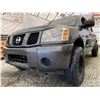 Image 2 : PARKSVILLE - 2005 NISSAN TITAN GRAY 333819 KMS - B513725