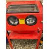 Image 3 : 802 -- SANDBLASTING CABINET