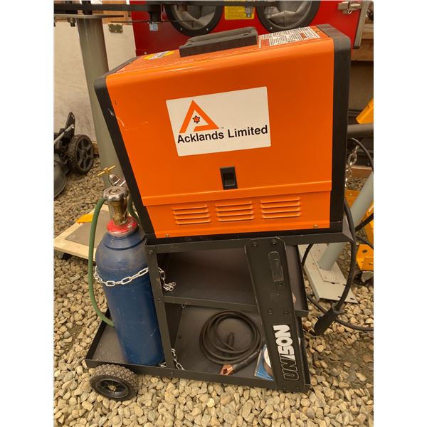 804 -- ACKLANDS WELDER