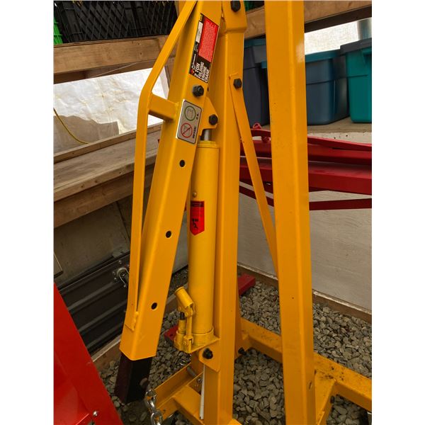 808 -- 2 TON FOLDING ENGINE CRANE