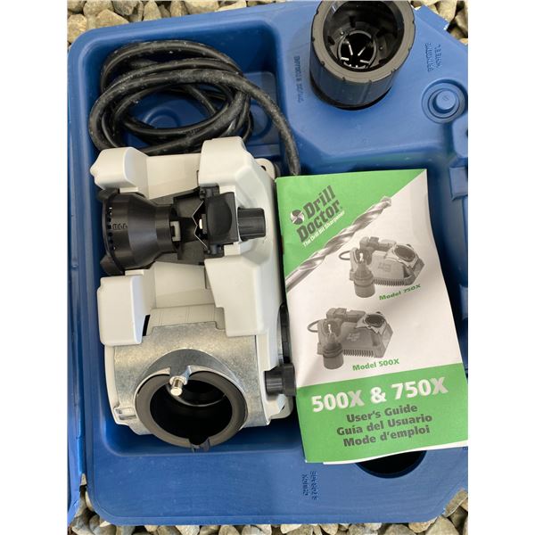 820 -- DRILL DOCTOR DRILL BIT SHARPENER