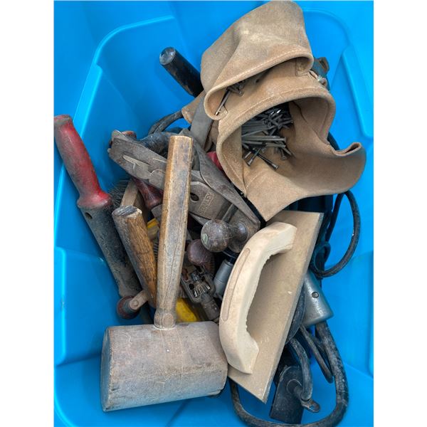 823 -- MIXED TOOLS # 1