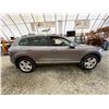 Image 11 : PARKSVILLE - 2012 VOLKSWAGEN TOUAREG GREY 252357 KMS - D010248