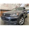 Image 1 : PARKSVILLE - 2012 VOLKSWAGEN TOUAREG GREY 252357 KMS - D010248