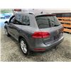 Image 21 : PARKSVILLE - 2012 VOLKSWAGEN TOUAREG GREY 252357 KMS - D010248