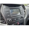 Image 37 : DUNCAN - 2017 HYUNDAI SANTA FE GREY 170637 KMS - J422087