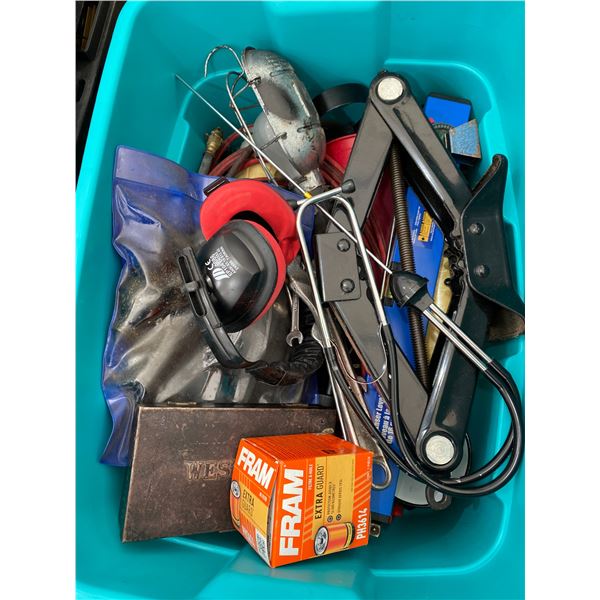 840 -- MIXED AUTO TOOLS