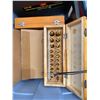 Image 3 : 850 -- SPOT WELDER AND TOOLS