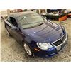 Image 10 : PARKSVILLE - 2010 VOLKSWAGEN EOS BLUE 107851 KMS - D013361