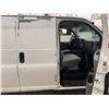 Image 33 : PARKSVILLE - 2005 CHEVROLET EXPRESS WHITE 241391 KMS - B234744