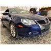 Image 8 : PARKSVILLE - 2010 VOLKSWAGEN EOS BLUE 107851 KMS - D013361