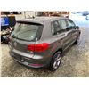 Image 16 : PARKSVILLE - 2013 VOLKSWAGEN TIGUAN SILVER  144820 KMS - D556586