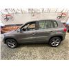 Image 23 : PARKSVILLE - 2013 VOLKSWAGEN TIGUAN SILVER  144820 KMS - D556586