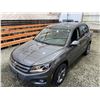 Image 4 : PARKSVILLE - 2013 VOLKSWAGEN TIGUAN SILVER  144820 KMS - D556586