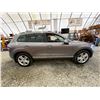 Image 11 : PARKSVILLE - 2012 VOLKSWAGEN TOUAREG GREY 252357 KMS - D010248