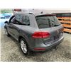Image 21 : PARKSVILLE - 2012 VOLKSWAGEN TOUAREG GREY 252357 KMS - D010248