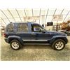 Image 11 : PARKSVILLE - 2005 JEEP LIBERTY BLUE 172219 KMS - D560516