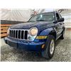 Image 2 : PARKSVILLE - 2005 JEEP LIBERTY BLUE 172219 KMS - D560516