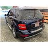 Image 8 : PARKSVILLE - 2011 MERCEDES-BENZ M-CLASS NAVY 212315 KMS - D667367