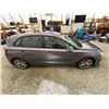 Image 12 : PARKSVILLE - 2019 HYUNDAI ELANTRA GT GREY 181790 KMS - B096313