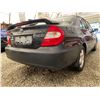 Image 14 : PARKSVILLE - 2004 TOYOTA CAMRY BLACK 382936 KMS - B501034