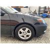 Image 25 : PARKSVILLE - 2004 TOYOTA CAMRY BLACK 382936 KMS - B501034
