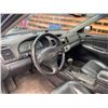 Image 50 : PARKSVILLE - 2004 TOYOTA CAMRY BLACK 382936 KMS - B501034