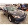 Image 9 : PARKSVILLE - 2004 TOYOTA CAMRY BLACK 382936 KMS - B501034