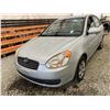 Image 3 : PARKSVILLE - 2007 HYUNDAI ACCENT SILVER 234514 KMS - B149136