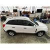 Image 13 : PARKSVILLE - 2012 CHEVROLET CAPTIVA SPORT WHITE 169058 KMS - B624193