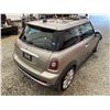 Image 16 : PARKSVILLE - 2009 MINI COOPER GOLD 115082 KMS - BW81574