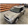 Image 4 : PARKSVILLE - 2009 MINI COOPER GOLD 115082 KMS - BW81574