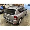 Image 16 : PARKSVILLE - 2016 JEEP COMPASS GRAY 193512 KMS - B579296