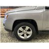 Image 31 : PARKSVILLE - 2016 JEEP COMPASS GRAY 193512 KMS - B579296