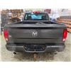 Image 18 : PARKSVILLE - 2015 RAM 1500 GREY 269181 KMS - B675438