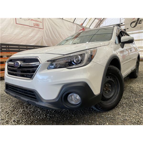 PARKSVILLE - 2018 SUBARU OUTBACK WHITE 143666 KMS - D223227