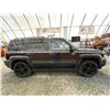 Image 11 : PARKSVILLE - 2008 JEEP PATRIOT BLACK 357059 KMS - D631685