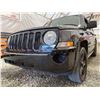 Image 2 : PARKSVILLE - 2008 JEEP PATRIOT BLACK 357059 KMS - D631685