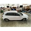 Image 13 : PARKSVILLE - 2019 HYUNDAI ELANTRA GT WHITE 182946 KMS - B101547