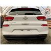 Image 17 : PARKSVILLE - 2019 HYUNDAI ELANTRA GT WHITE 182946 KMS - B101547