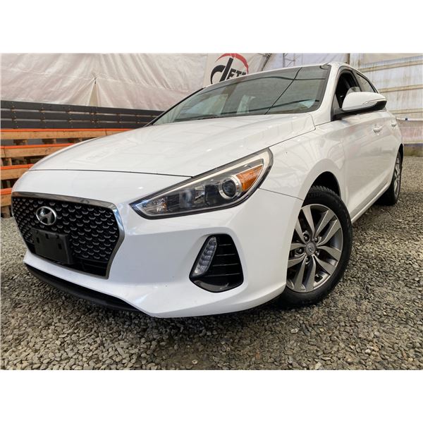 PARKSVILLE - 2019 HYUNDAI ELANTRA GT WHITE 182946 KMS - B101547