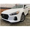 Image 1 : PARKSVILLE - 2019 HYUNDAI ELANTRA GT WHITE 182946 KMS - B101547
