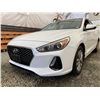Image 2 : PARKSVILLE - 2019 HYUNDAI ELANTRA GT WHITE 182946 KMS - B101547